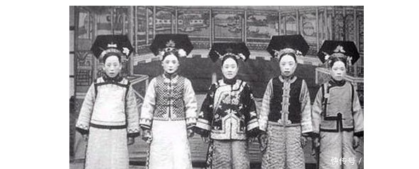 反而|清末老太监回忆:皇后怀了别人孩子,皇帝不敢吭声,反而赏银百两