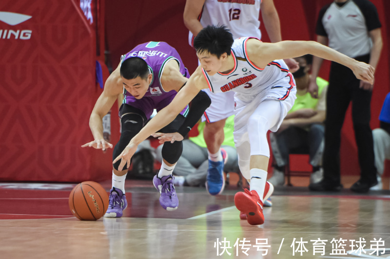 广东队|全华班已成CBA破局的关键?还真不是这样,本土球员才是根本!
