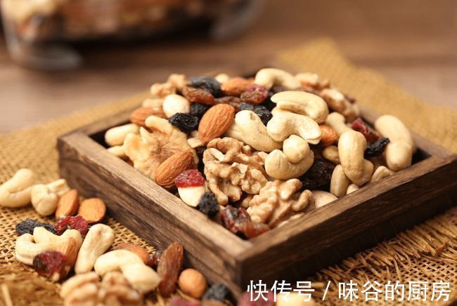 金针菇|建议中老年人,不管有钱没钱,多吃这5种食物,营养美味身体棒