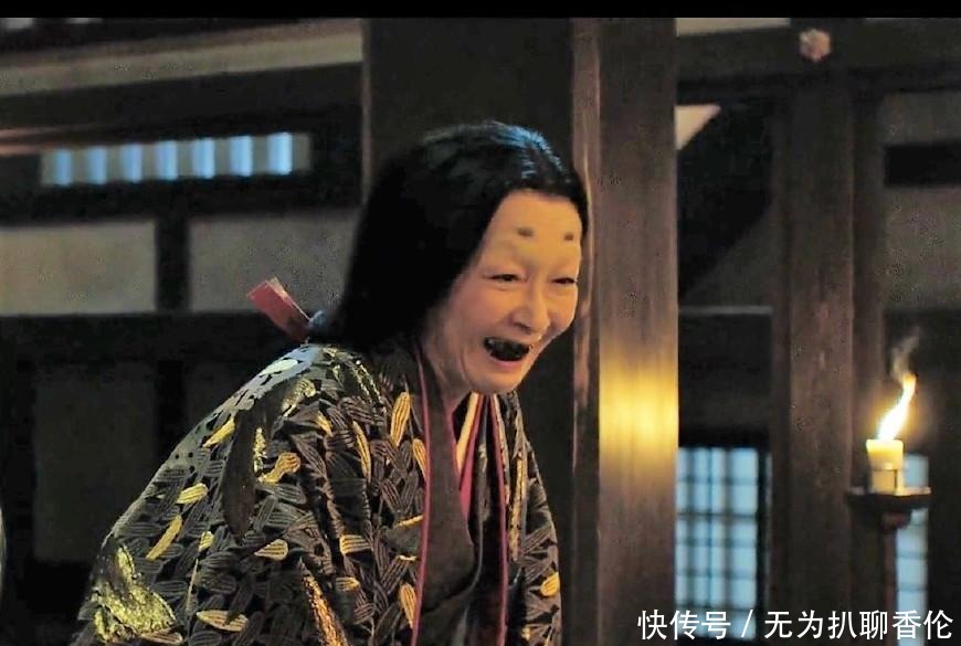 古代三大奇葩化妆术日本剃眉毛 英国粘老鼠毛 波斯画胡子 全网搜