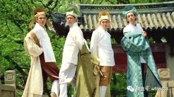 四大才子&唐伯虎在寺庙游玩,出一上联:画上荷花和尚画,数百年后才被对出