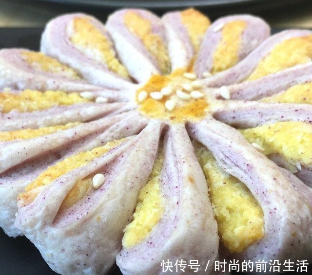 奶黄椰蓉桃花酥,需要“一点”耐心的小甜品