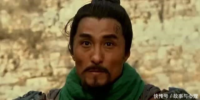 梁山用长枪的人很多,林冲和史进也是长枪武器,二人较量谁更厉害!