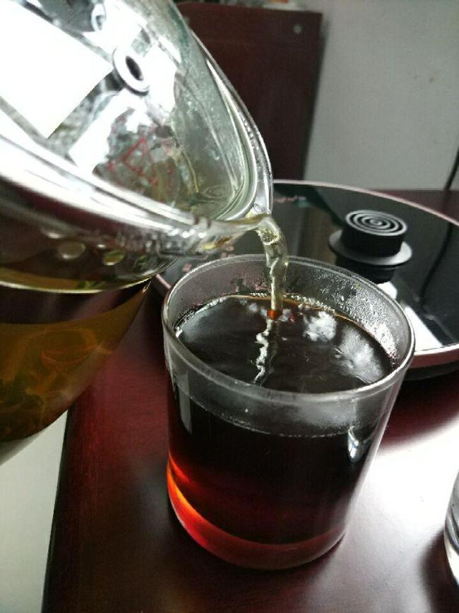 红枣茶|有胃病的人,白开水里放点“它”,坚持每天喝一杯,帮你养好胃