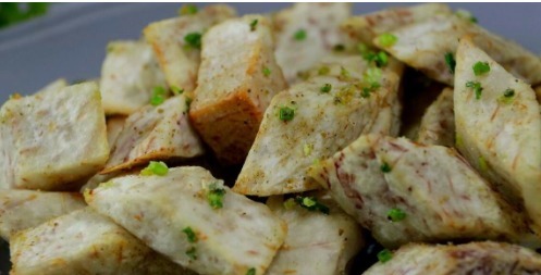 香粉|芋头这样做最好吃,一炸二炒两步搞定,外皮酥脆,内里咸香粉糯