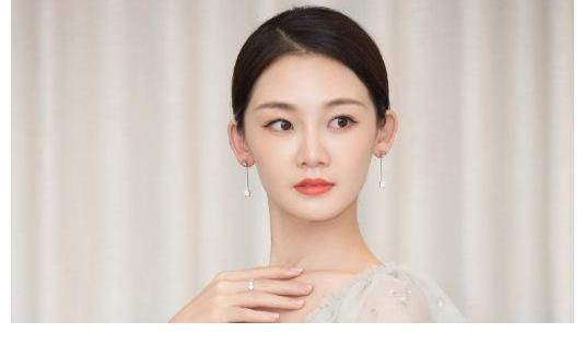 程晓玥|郑恺首次说出放下相恋多年的程晓玥，和苗苗闪婚的原因，背后有什么隐情？