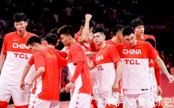 广东队|杜峰放弃郭艾伦和赵继伟,重用徐杰、胡明轩2人,安排很不合理?