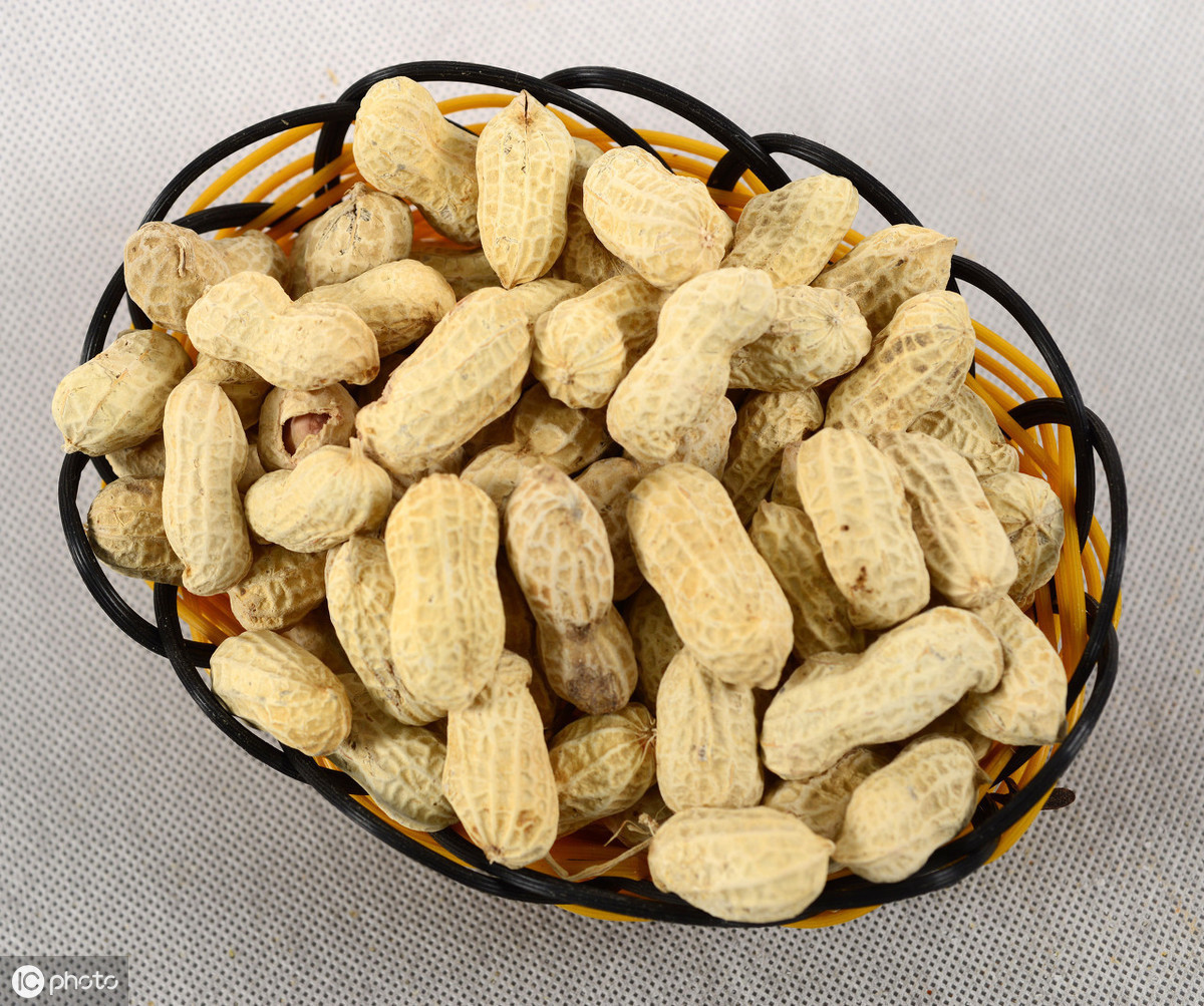 空腹|早起后空腹吃几粒花生，不出半个月，这些好处可能“不请自来”