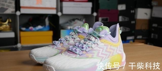 easter 这才是真正的国产之光!鞋面外底升级,连老外都忍不住狂吹的好鞋!