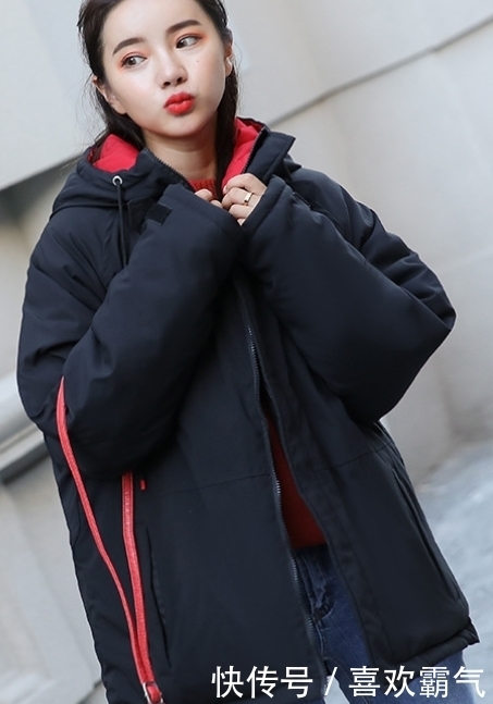 建议大家:羽绒服就买下面这颜色的,保暖还显年轻,几年不过时
