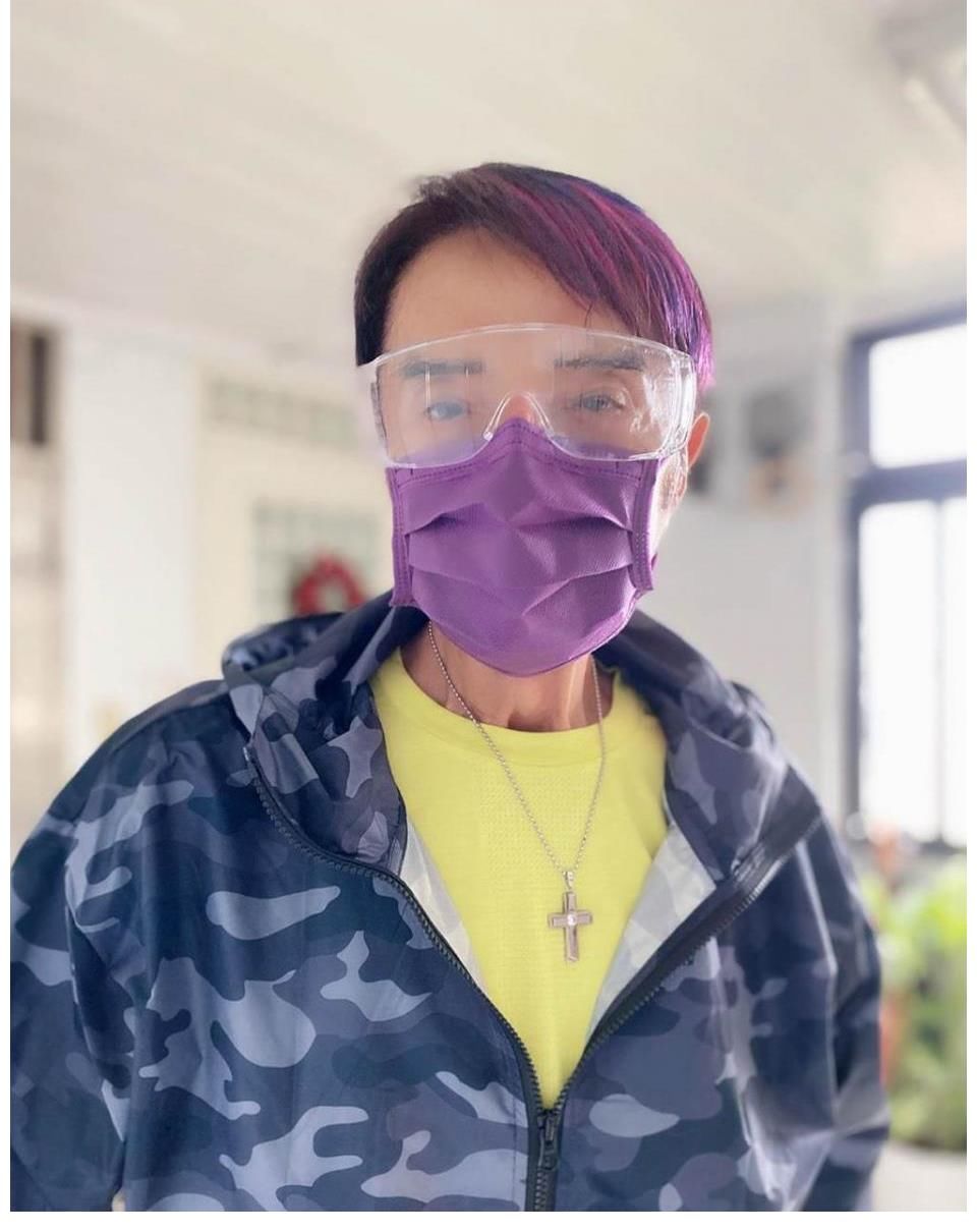 接种疫苗|两名资深台星打疫苗后发烧抽痛，已有老人猝逝，向太陈岚只想逃离