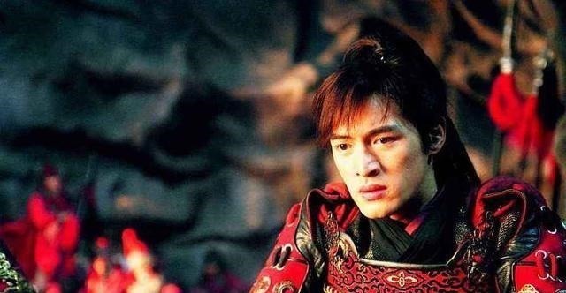 杨家枪#林冲枪法精妙绝伦,杨志的杨家枪名声在外,那么谁的枪法更高明!