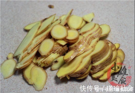 生姜加两个鸡蛋,想不到这么厉害,88岁奶奶吃了50年,省钱又实用