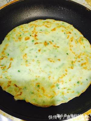 早餐饼最好吃的做法,这样做天天吃都不腻,大人小孩都抢着吃