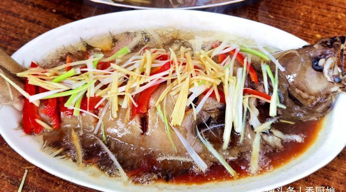 鱼肉|比目鱼肉嫩刺少,富含脑黄金,孩子常吃聪明视力好,清蒸最美味