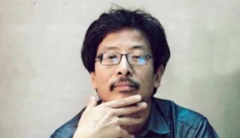 冷军$画家画出巨幅女性出水图,一幅画占据整个墙面,形象逼真动人