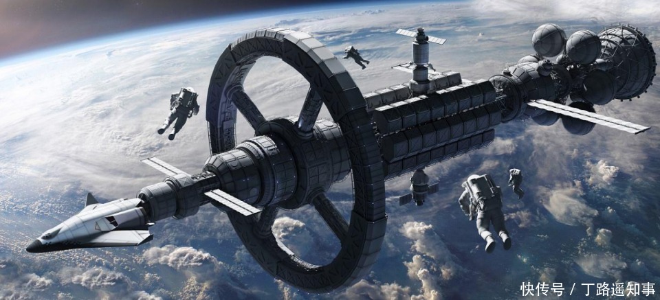 泽友 亿万富豪免费邀8人绕月飞行,前提是能承受宇宙辐射,你愿意吗?