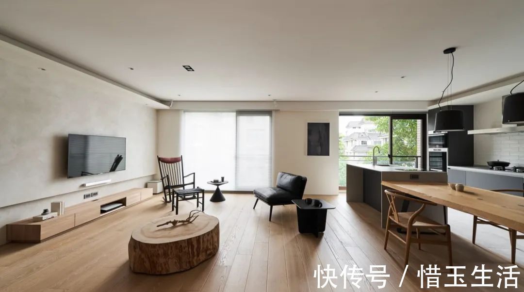 次卧床头墙|90㎡现代简约,开放式的客餐厨,取消沙发的设计,宽敞舒适大气