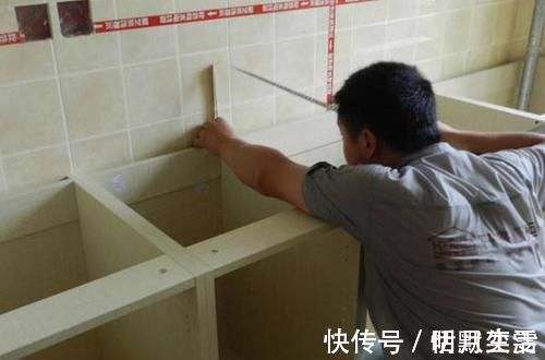 耐用|越来越多人这样装厨房橱柜,省钱好用又耐用,后悔当初没早察觉