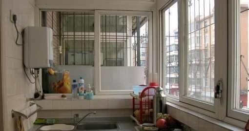 承重墙|老公一意孤行把阳台改成厨房,没想到楼下邻居天天上门来投诉