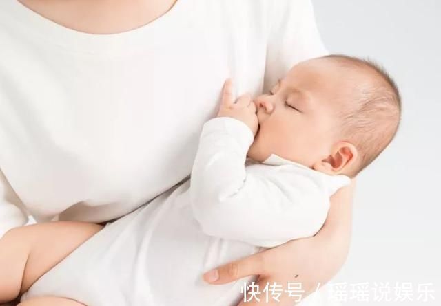 宝妈|“厌奶期”的宝宝不肯吃奶,宁愿饿着自己,是哪里出了问题?