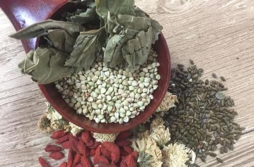 早期糖尿病调理并不难,1种水坚持喝,促进胰岛素分泌,控制血糖