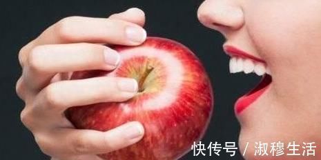 咽喉癌|早上吃苹果是金,晚上吃是毒苹果?营养师告诉你几点吃最健康