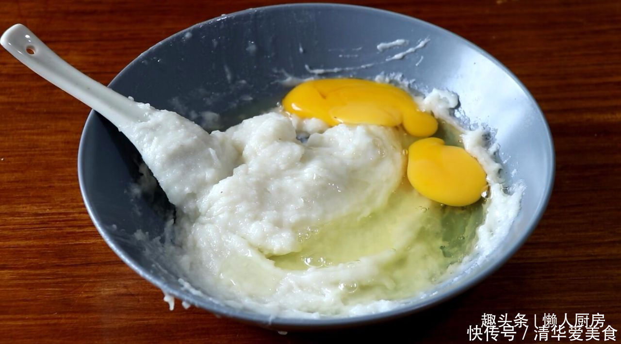 揉面不加一滴水,教你奶香山药小饼的做法,大人小孩都爱吃