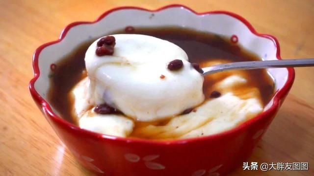 牛奶水麻薯,5分钟就能搞定的甜水美食,无烤箱,滑溜溜,绝了