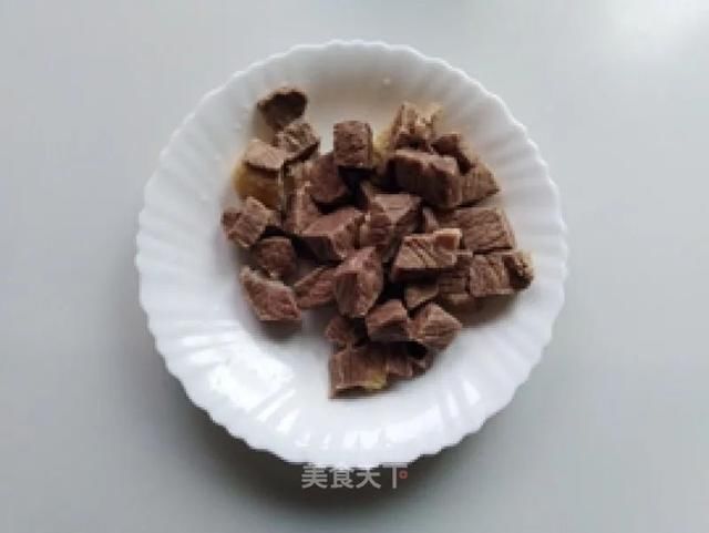 冻豆腐真是北方人的创造性美食，口感丰富有层次！热乎乎的超下饭