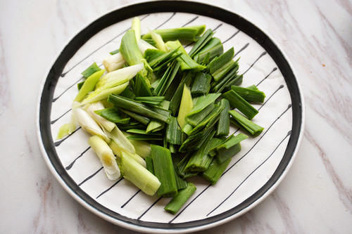 浮沫|把饭店美味带回家，肥而不腻的回锅肉，鲜香美味，大口吃肉才下饭