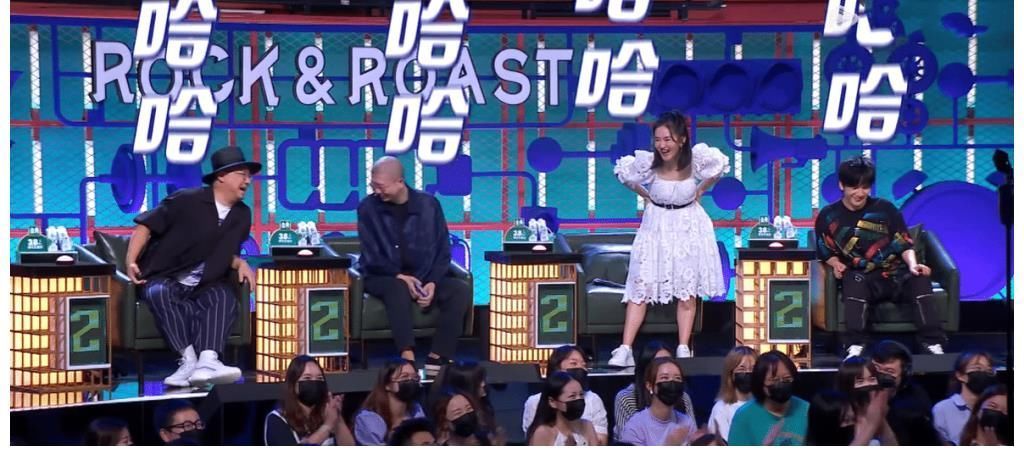 周奇墨不愧是“脱口秀天花板”,玩上“内部梗”之后,简直就是神