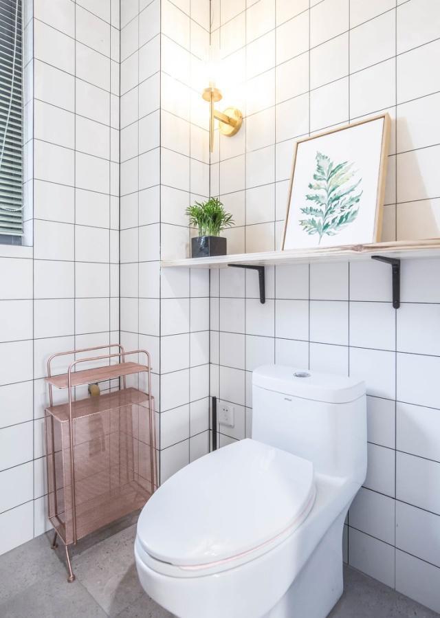 卫生间杂乱不堪，学会收纳是关键，6个收纳小妙招节省空间又整洁