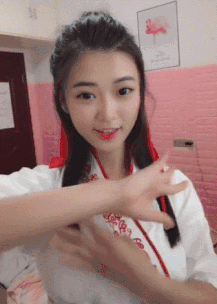 |搞笑段子:再坚强的男人也有累趴的时候!面对困难撸起袖子就干!