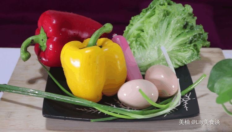  过瘾|教你一个鸡蛋饼创新吃法，早餐孩子一餐能吃4块，特别香特别过瘾