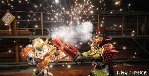 假面|假面骑士圣刃:榴莲妹妹和程奈被吓呆了