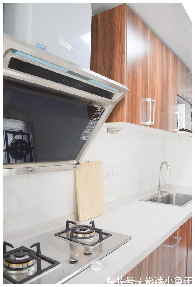 客厅|110平现代简约装修完工，浅谈半包全包利弊，分享过来人的经验