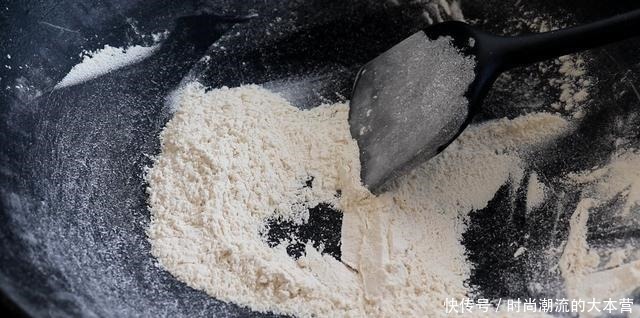 外酥|教你正宗的炸油糕做法,最详细炸油糕配方,外酥里软,比买的好吃