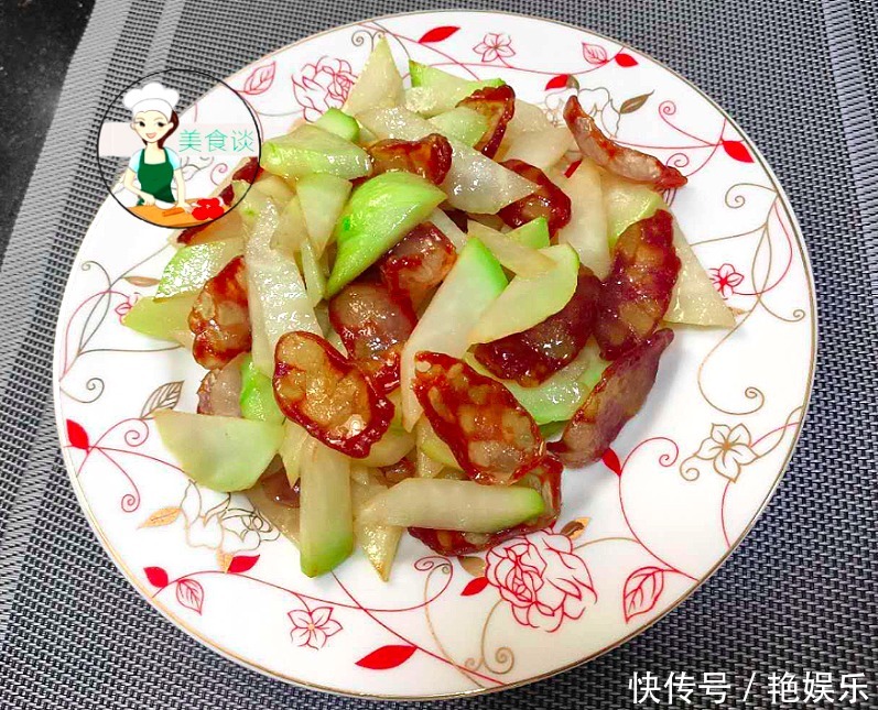 腊肠别总炒蒜苗了，搭配此菜一起炒，鲜香又爽口，大人孩子都爱吃