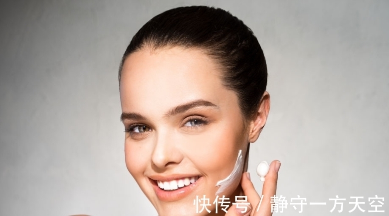 紫外线 女人早上起床后,坚持4个护肤技巧,皮肤白皙细腻,颜值回春