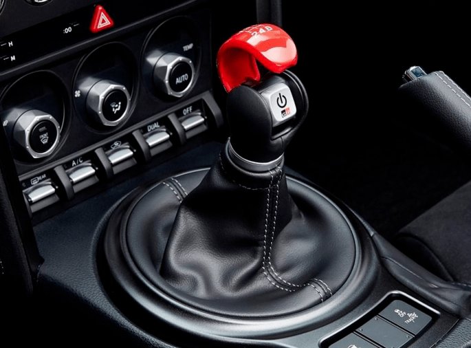踩离合器|丰田发布电动车手动挡专利 驾驶爱好者的福音