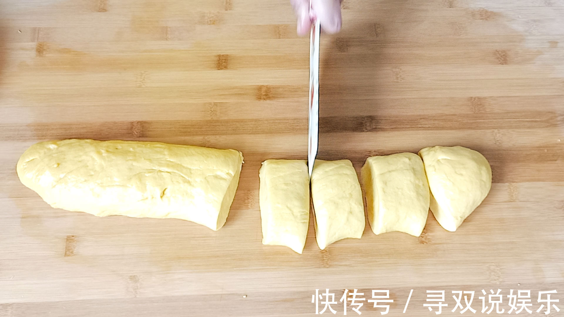 面粉别再蒸馒头了，教你家庭版面包做法，很简单，比买的都好吃