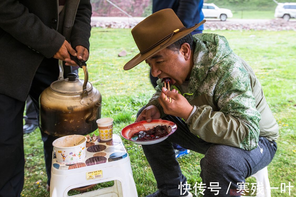 高原|这是藏族人招待贵宾的顶级美食，看着有些特别，但很多人不敢吃