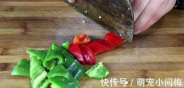 冬瓜这样做，我家一周做7次，每次都多吃2碗米饭，像在吃红烧肉