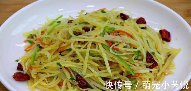 关键|炒土豆丝,放醋时机是关键,10人有9人放错,难怪粘锅还不脆
