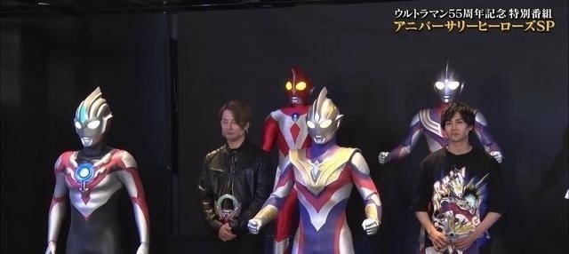 特利迦|奥特曼55周年现场高清皮套,迪迦和欧布助阵,初代的胸肌依旧发达