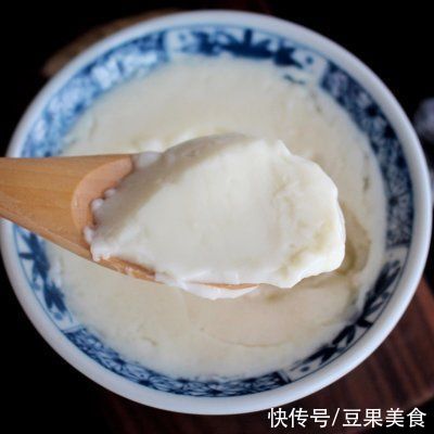  雪白|消灭蛋白的好方法—雪白牛奶炖蛋