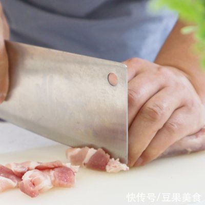 豆瓣酱|正宗地道的手工粉蒸肉做法,速来围观