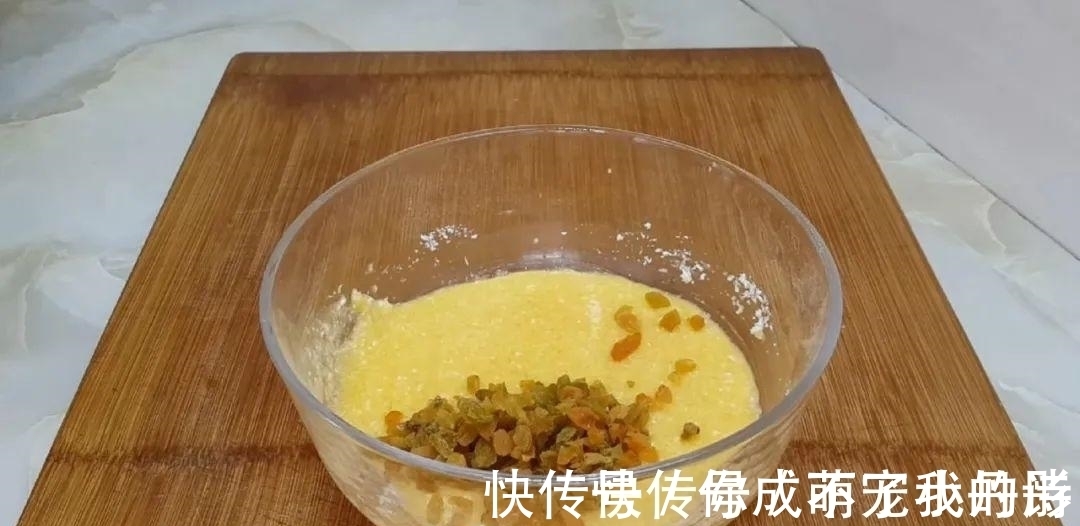 以后面粉就这样做，一次炸一锅，个个香酥掉渣，比油条麻花还好吃