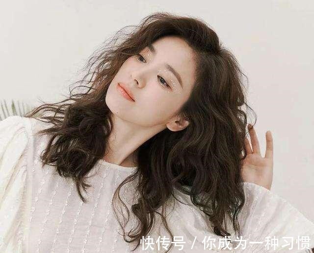 女孩子 最挑人的3款“发型”,颜值不够最好别留,拉低颜值还显老!